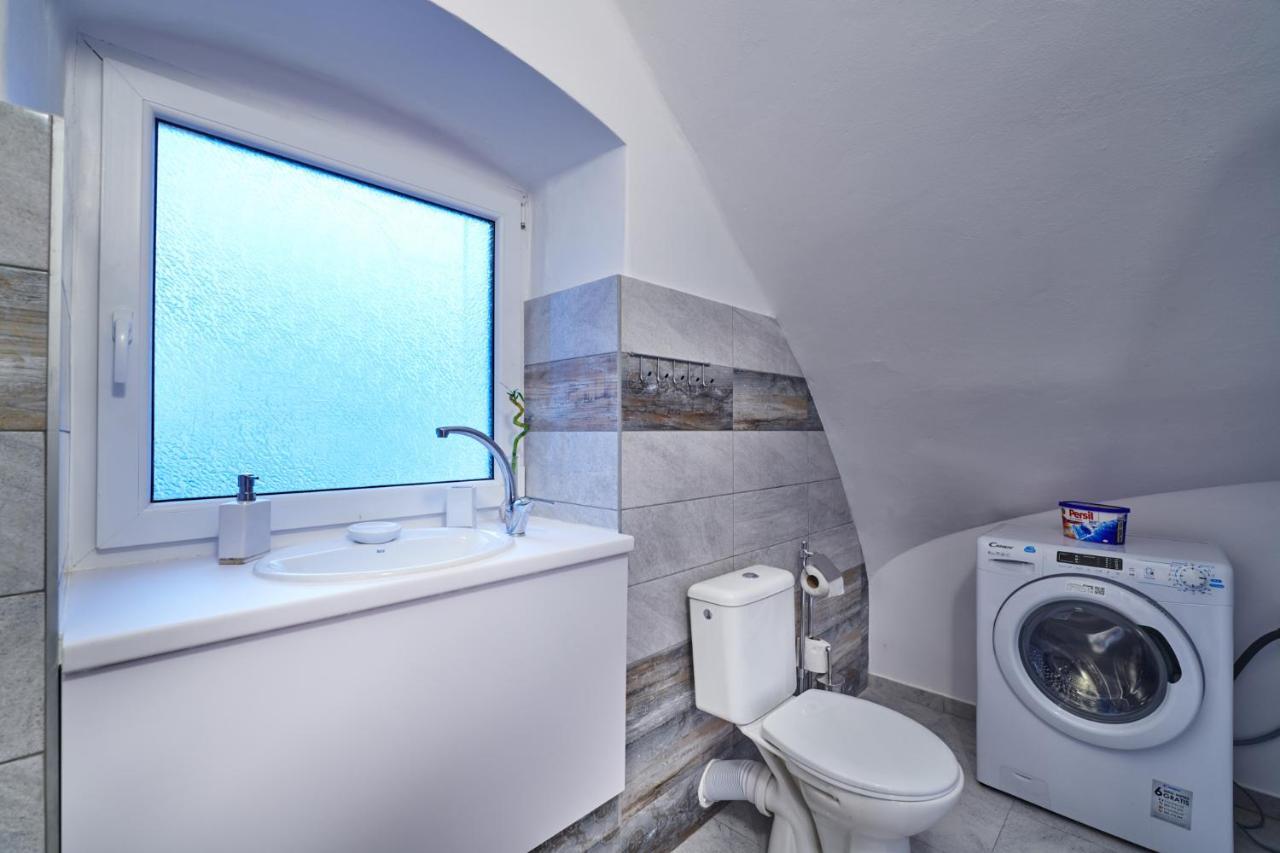 Apartman Bb Centrum Банска-Бистрица Экстерьер фото