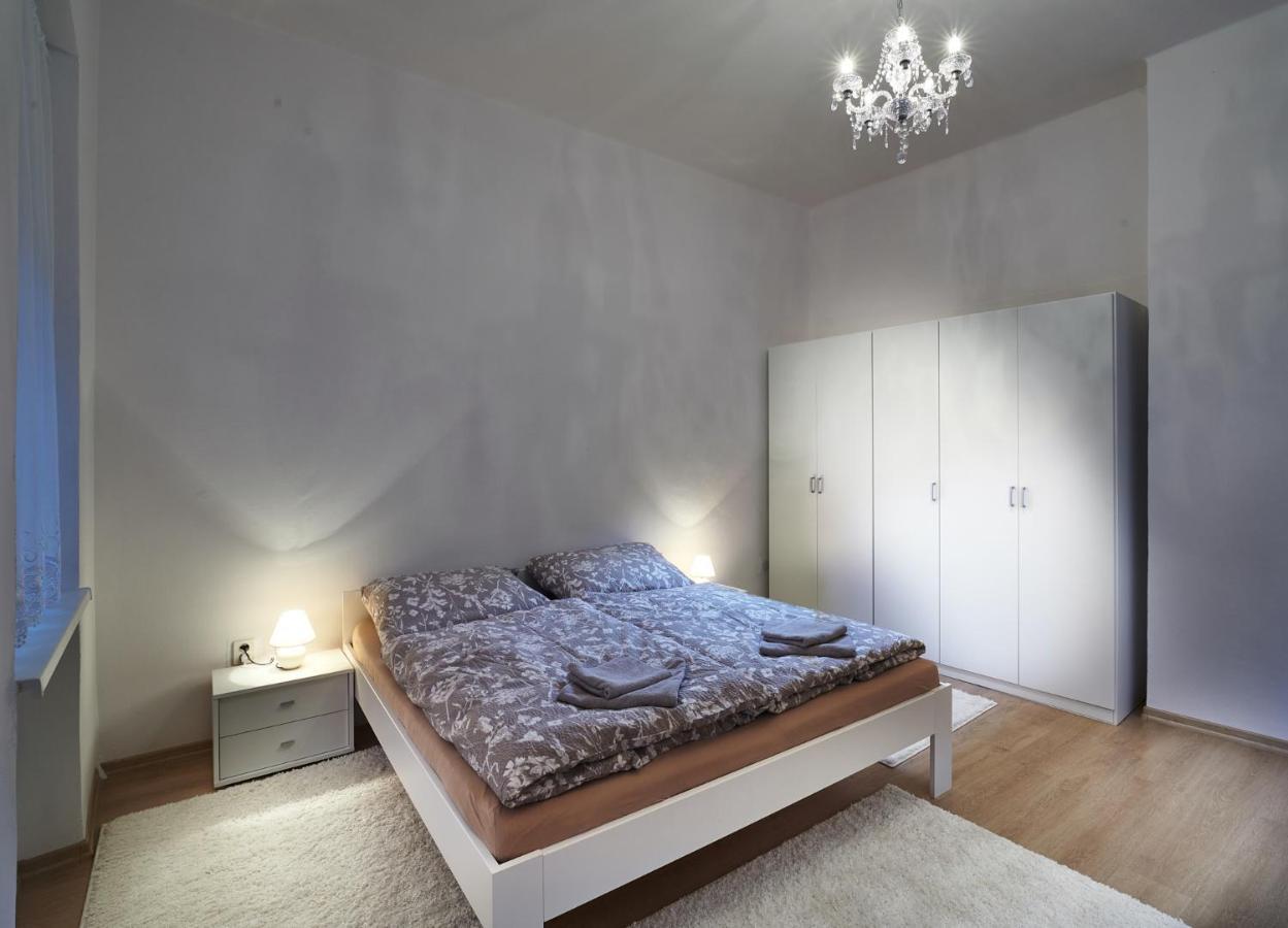 Apartman Bb Centrum Банска-Бистрица Экстерьер фото