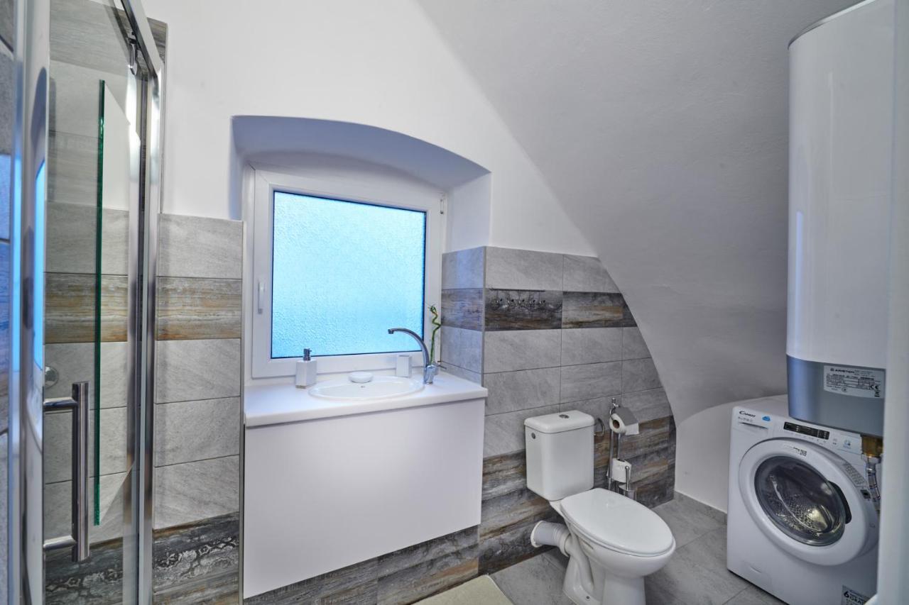Apartman Bb Centrum Банска-Бистрица Экстерьер фото