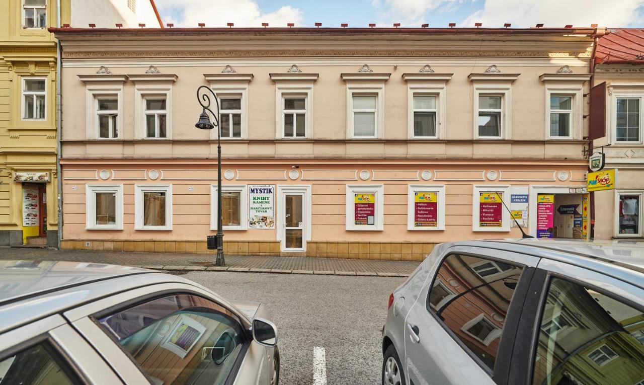 Apartman Bb Centrum Банска-Бистрица Экстерьер фото