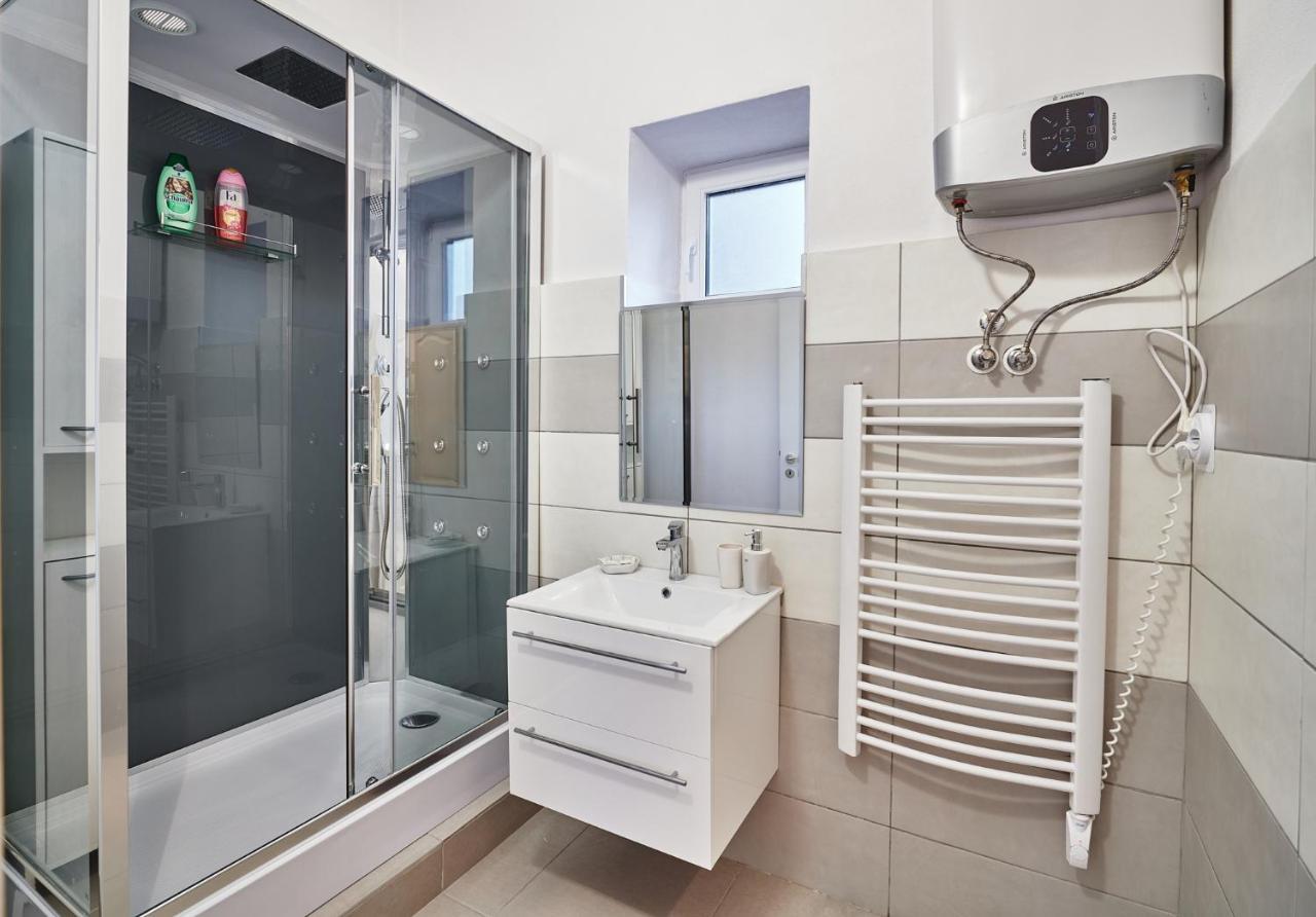 Apartman Bb Centrum Банска-Бистрица Экстерьер фото