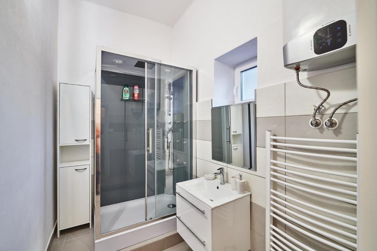 Apartman Bb Centrum Банска-Бистрица Экстерьер фото