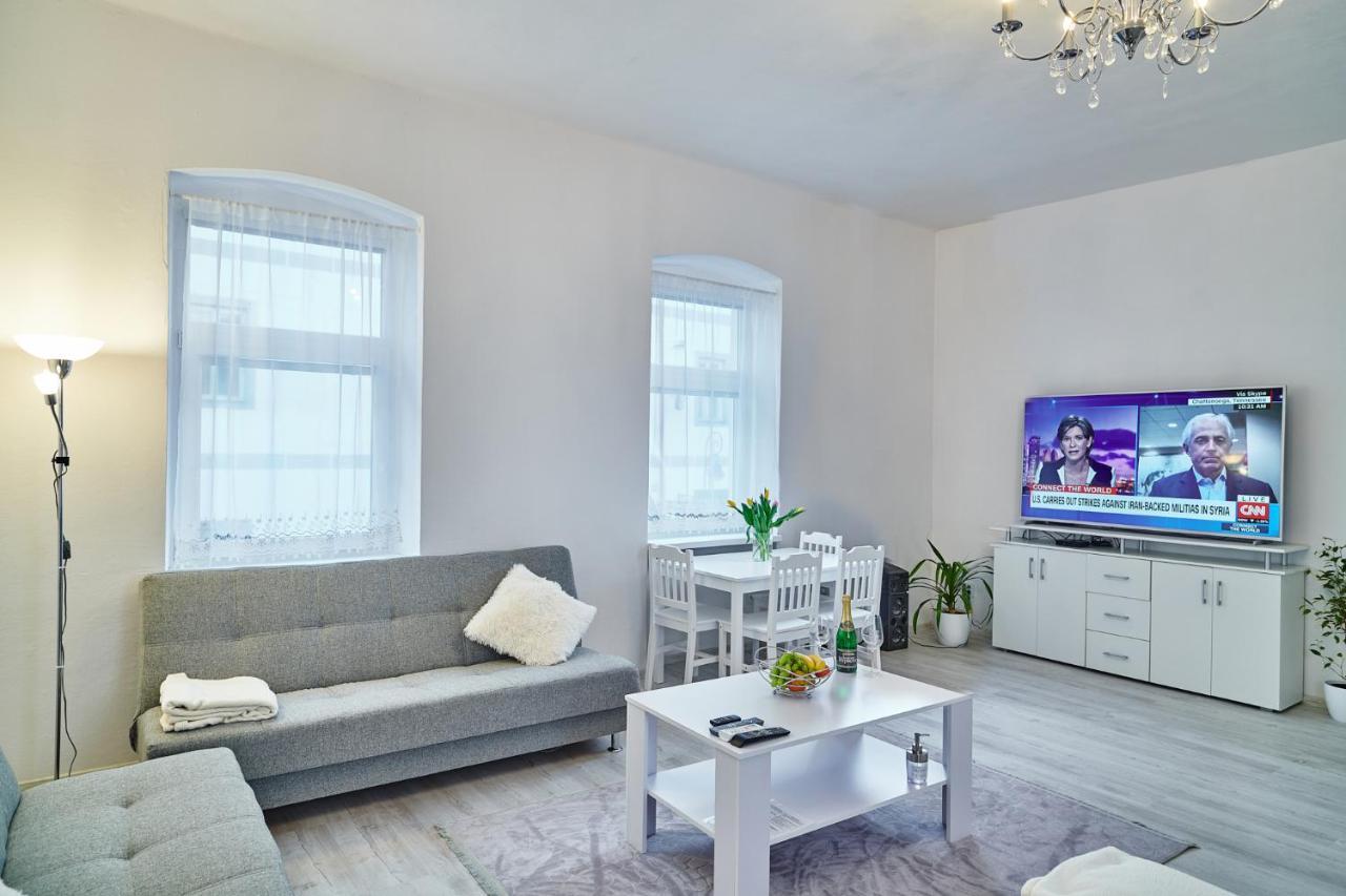 Apartman Bb Centrum Банска-Бистрица Экстерьер фото
