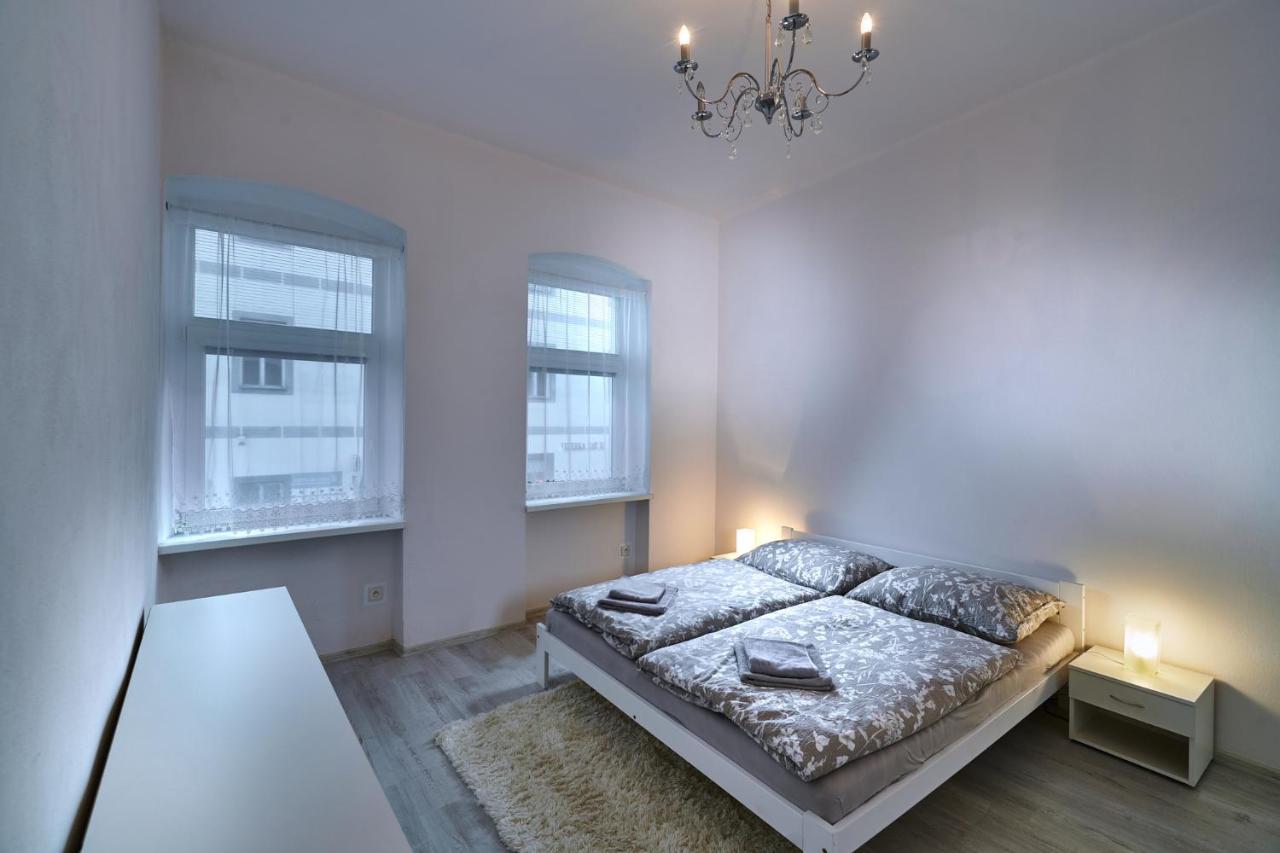 Apartman Bb Centrum Банска-Бистрица Экстерьер фото